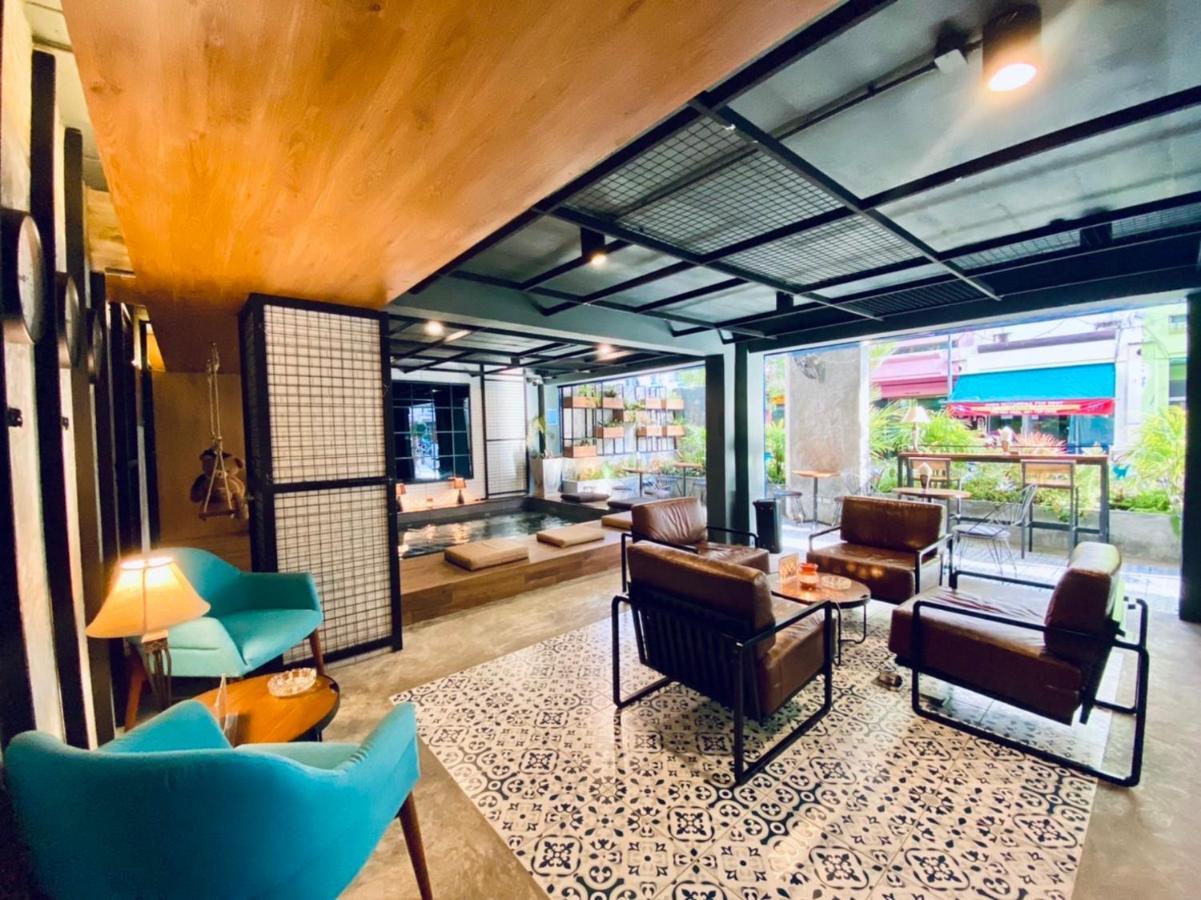 Bh Baan Paradise 酒店